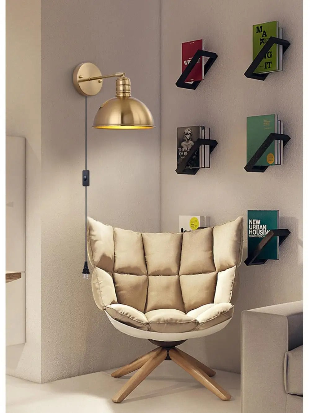 Antique-Style Arm-Mounted Wall Lamp With Brass Shade