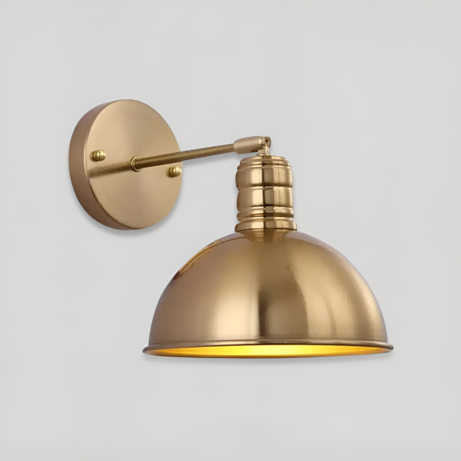 Antique-Style Arm-Mounted Wall Lamp With Brass Shade