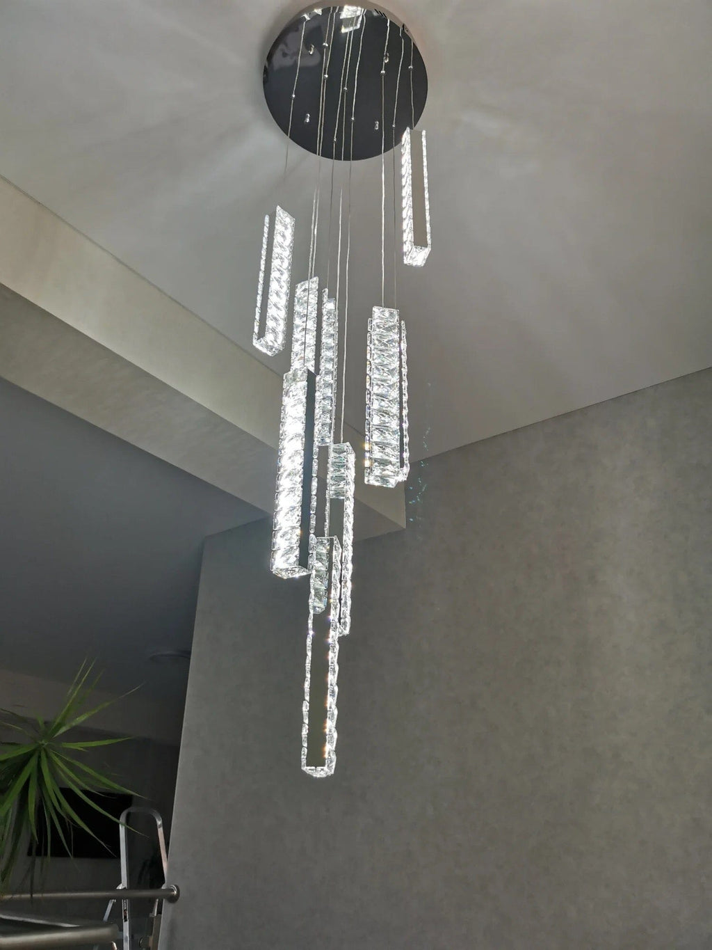 NovaLuxe Crystal Staircase Chandelier With LED Lighting
